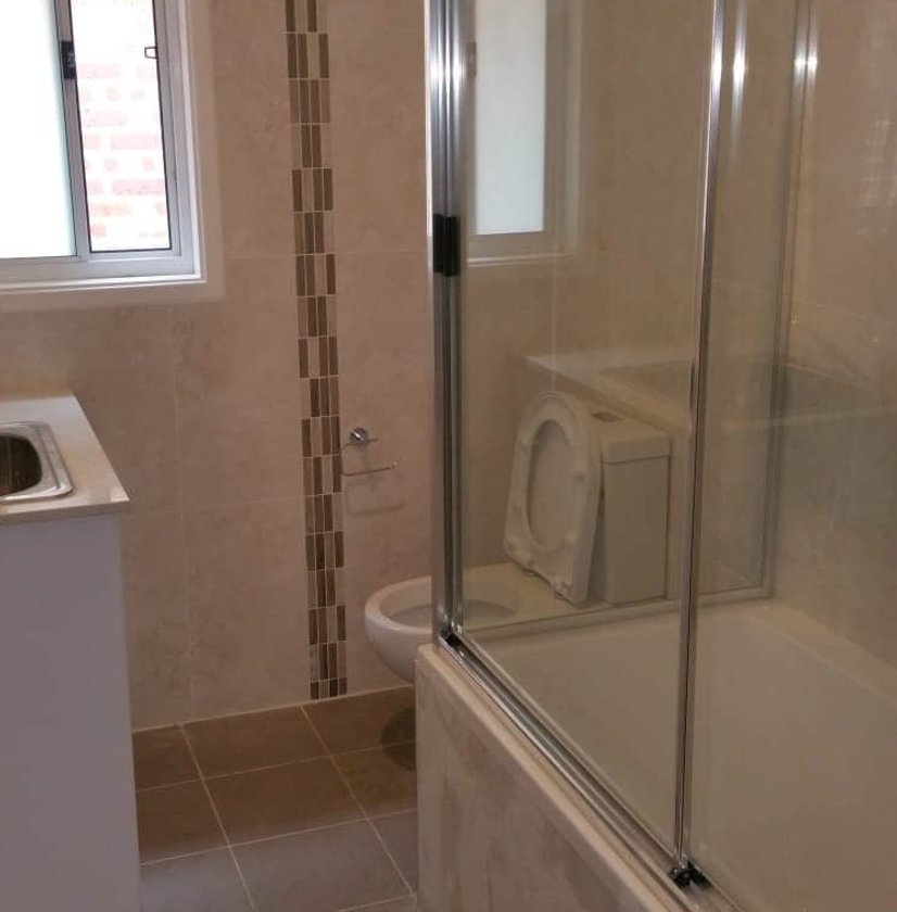 Exalt Builder project — beige bathroom1